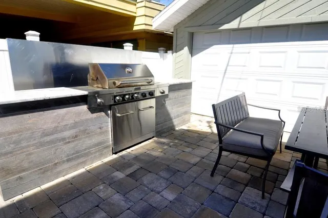 $7,200 | 2905 West Bay Ct Avenue, Tampa, FL 33611