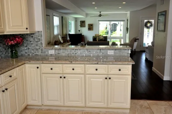 $7,000 | 2905 West Bay Ct Avenue, Tampa, FL 33611