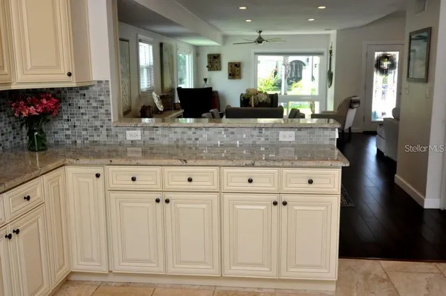 $7,200 | 2905 West Bay Ct Avenue, Tampa, FL 33611