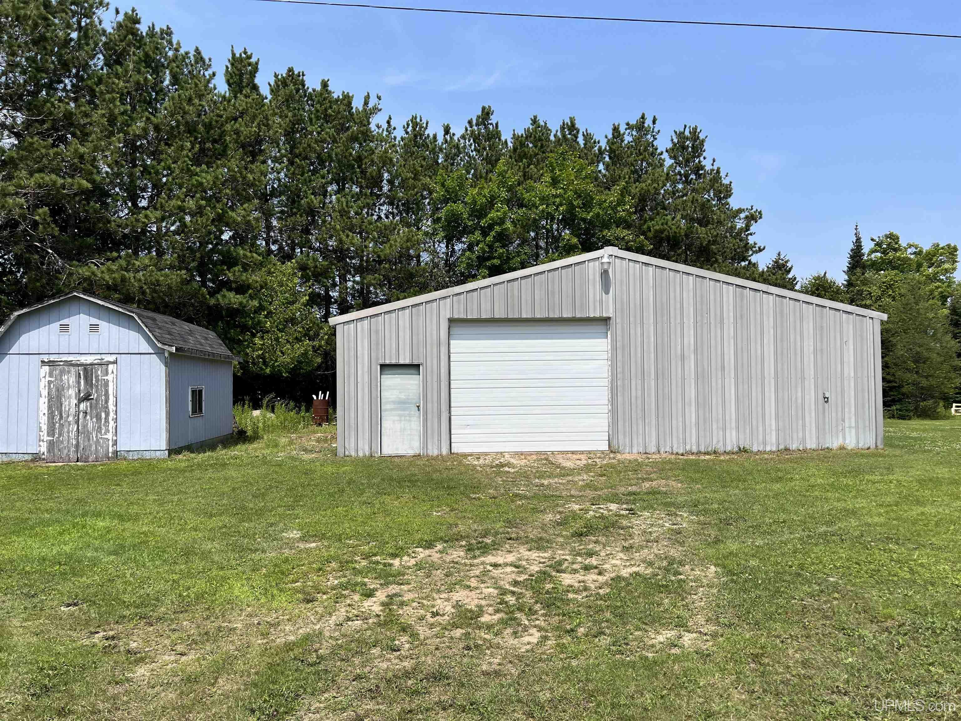 5826 W River Road Manistique, MI 49854 - Photo 30 of 41