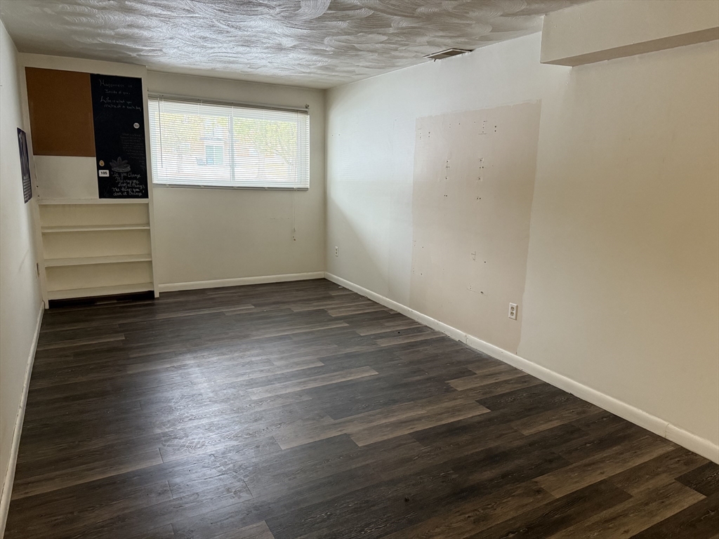 176 Maple Avenue, Unit 63 Rutland, MA 01543 - Photo 8 of 15 Gallery Image 8