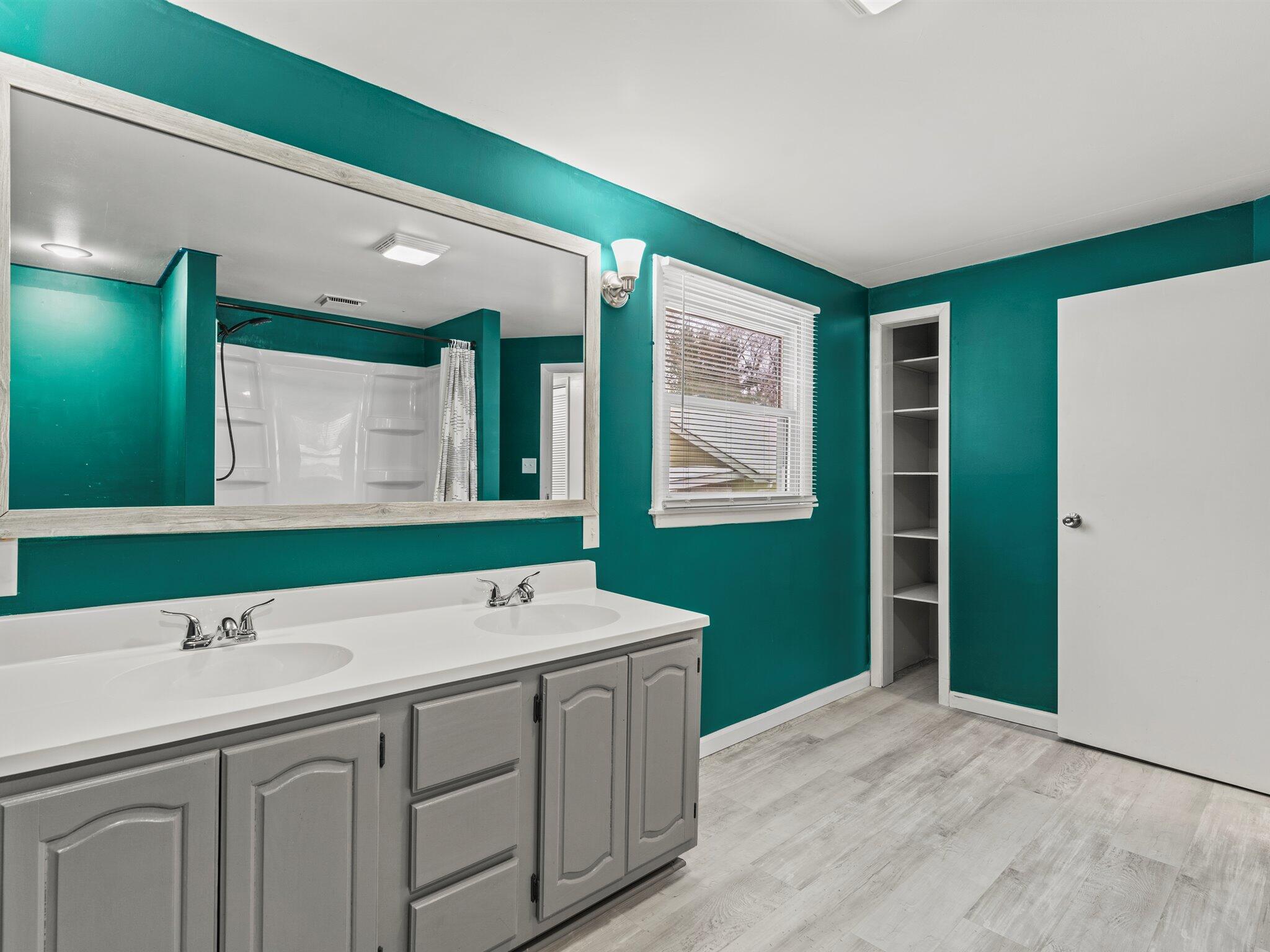 1401 Robin Road Valparaiso, IN 46383 - Photo 17 of 27 2048x1536