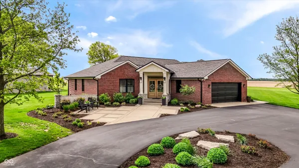 $849,000 | 4075 Highway 44, Shelbyville, IN 46176