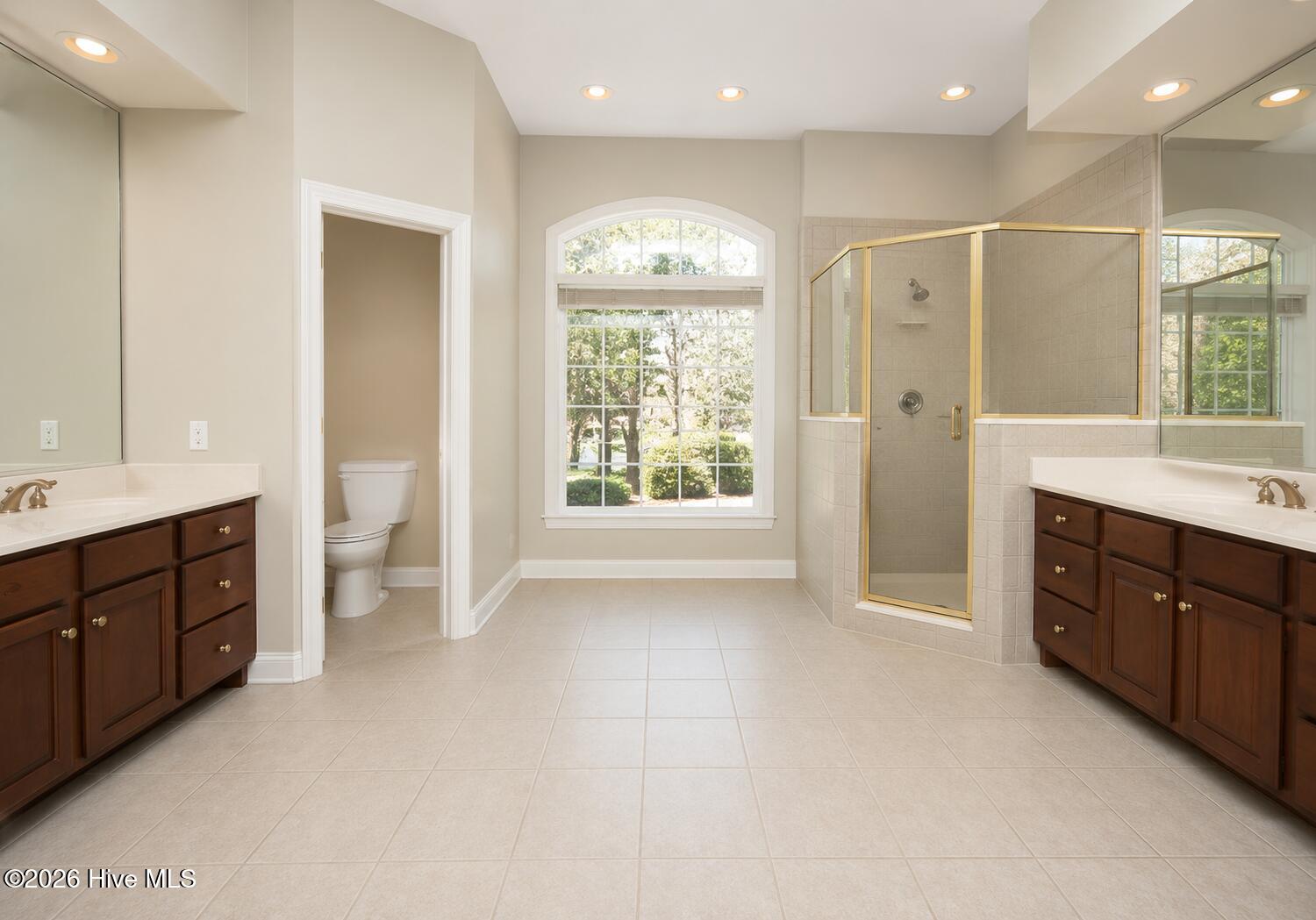 523 Candlewick Lane Southwest Ocean Isle Beach, NC 28469 - Photo 25 of 85 Primary Bath