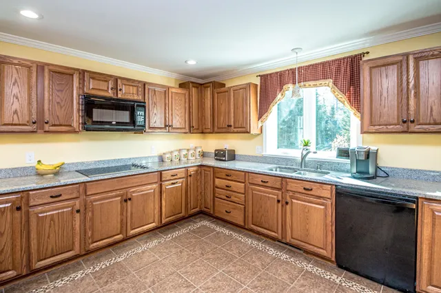 $779,000 | 17-9 Haskins Lane, Dalton, NH 03598