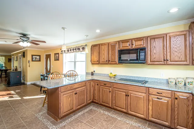 $779,000 | 17-9 Haskins Lane, Dalton, NH 03598