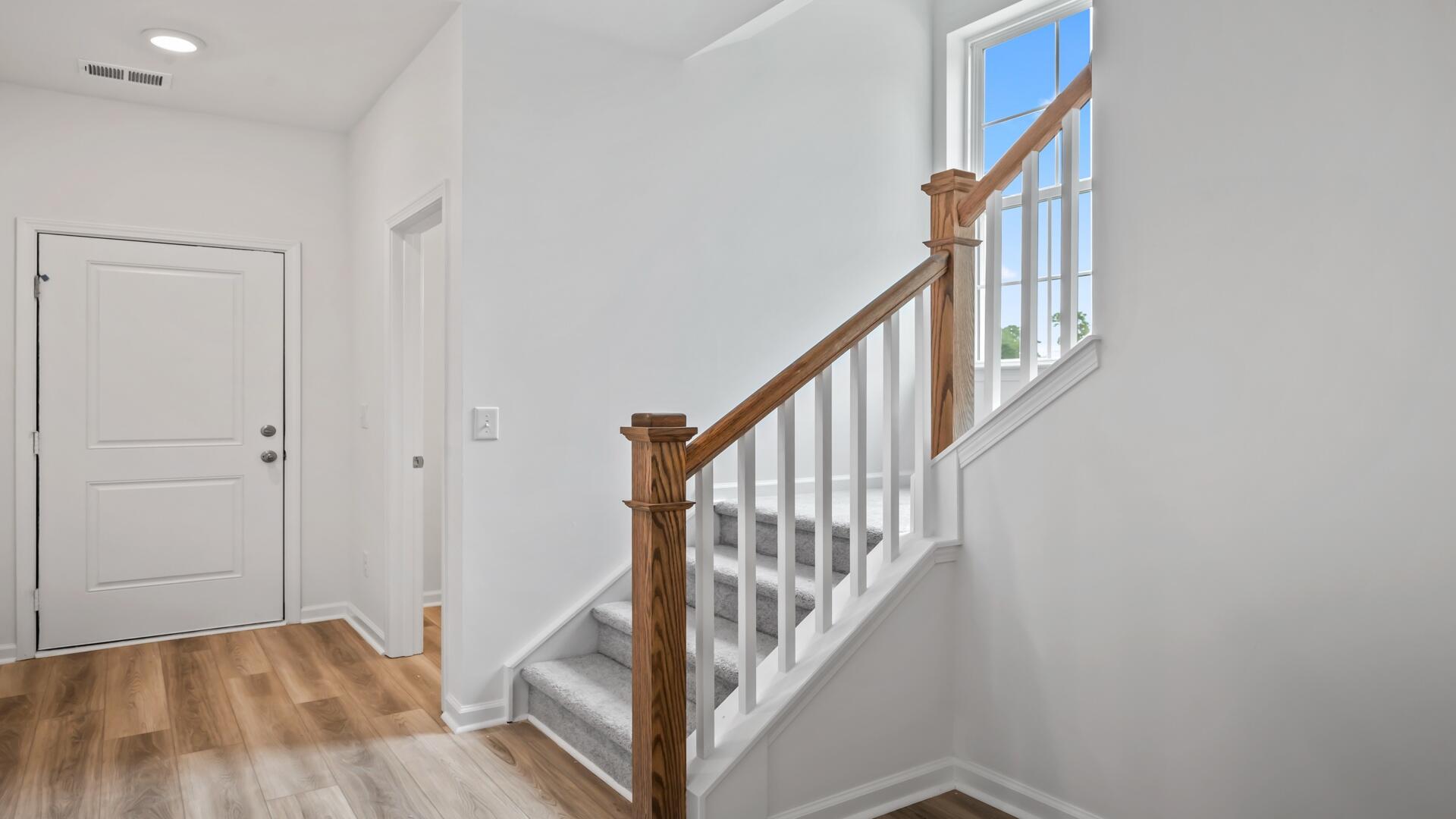 405 Cadbury Loop Summerville, SC 29486 - Photo 2 of 23 Foyer