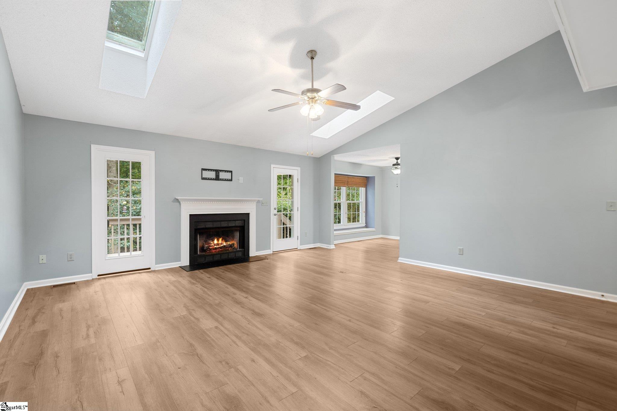 112 Boxelder Lane Simpsonville, SC 29680 - Photo 3 of 21 Gallery Image 3