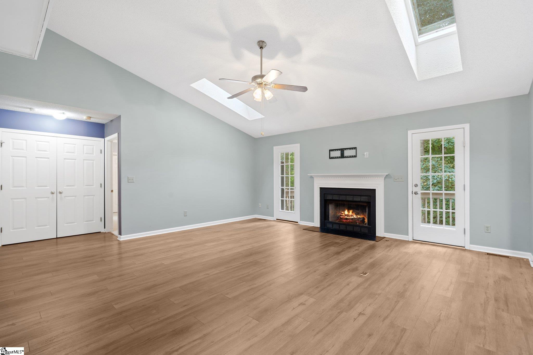112 Boxelder Lane Simpsonville, SC 29680 - Photo 4 of 21 Gallery Image 4