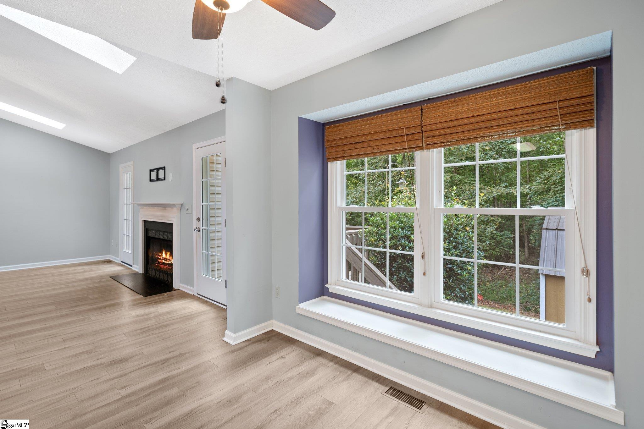 112 Boxelder Lane Simpsonville, SC 29680 - Photo 6 of 21 Gallery Image 6
