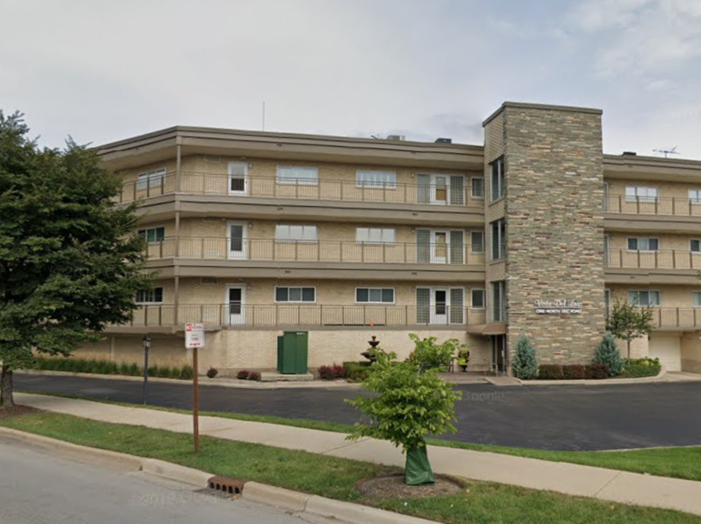 1 North Dee Road, Unit 1B Park Ridge, IL 60068 - Photo 33 of 34 Gallery Image 33