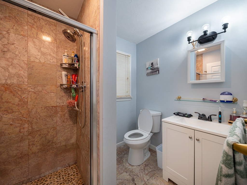 8 Spinney Path, Unit 8 Lynn, MA 01902 - Photo 15 of 33