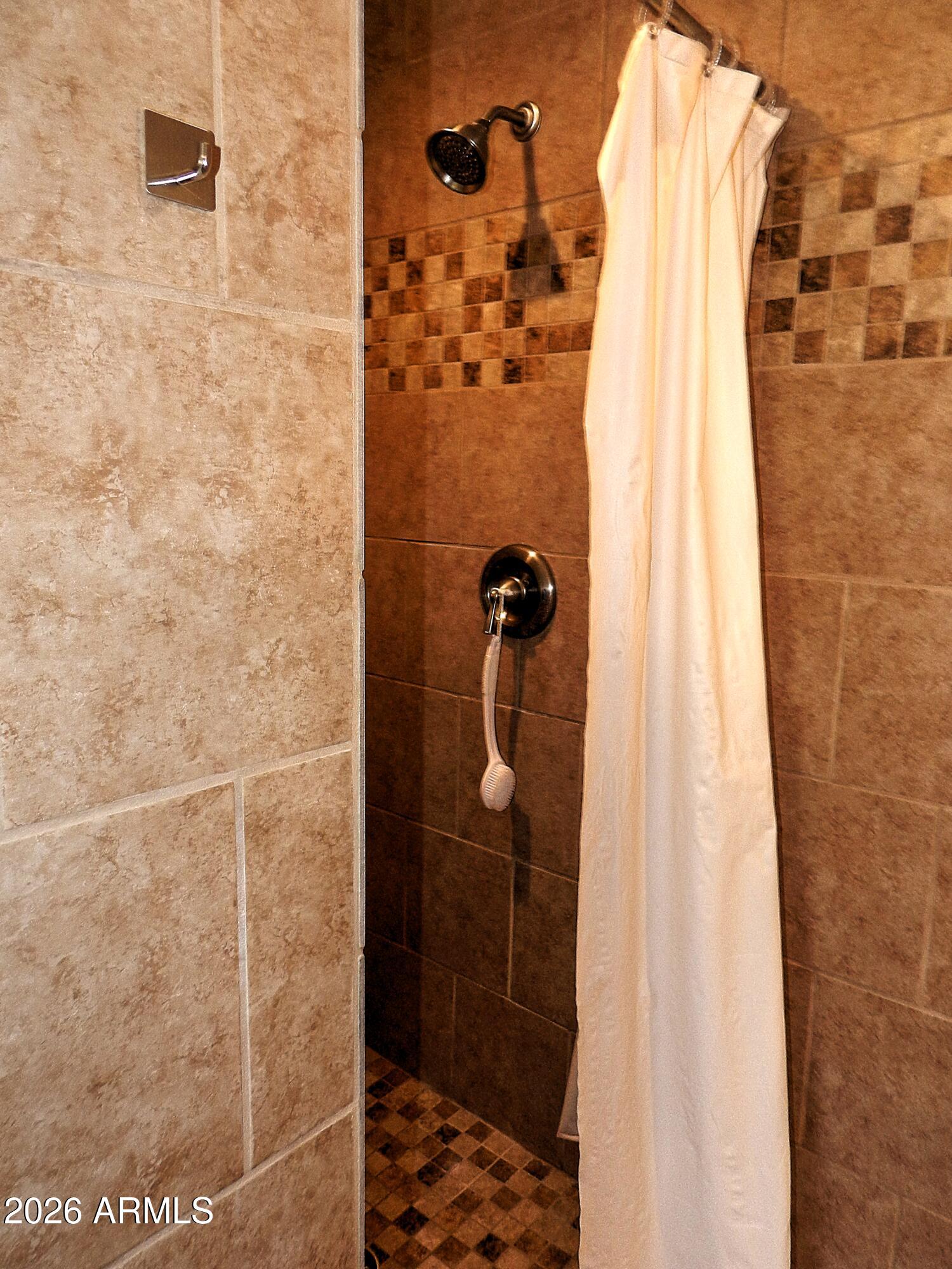 3960 East Lake Shore Drive Rimrock, AZ 86335 - Photo 17 of 32 Guest Shower