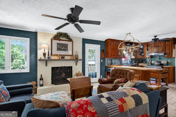 $879,900 | 5 North Brooks Road, LaGrange, GA 30240
