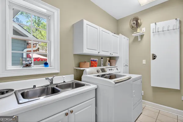 $879,900 | 5 North Brooks Road, LaGrange, GA 30240