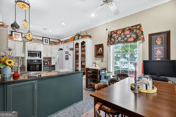 $879,900 | 5 North Brooks Road, LaGrange, GA 30240