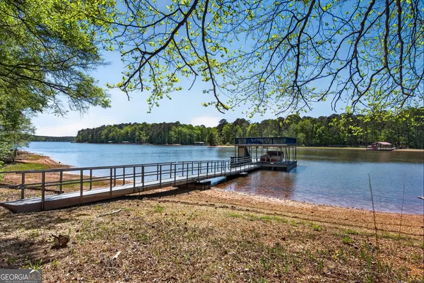 $879,900 | 5 North Brooks Road, LaGrange, GA 30240