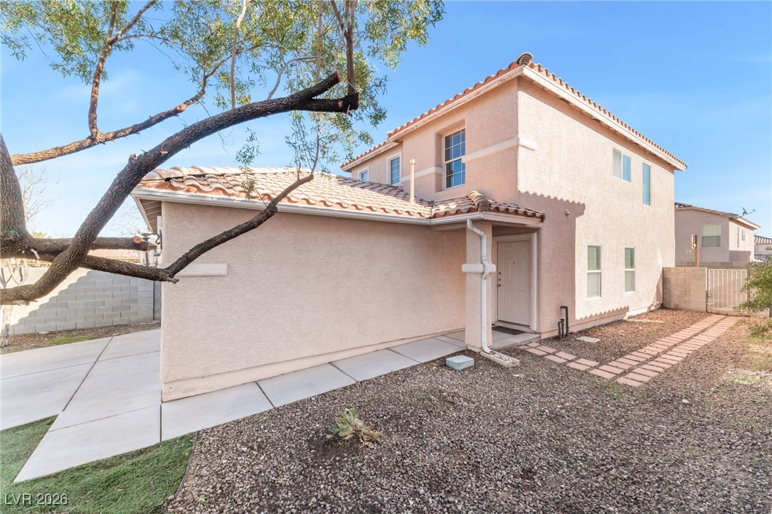 3970 Coyote Ridge Court Las Vegas, NV 89129 - Photo 3 of 32