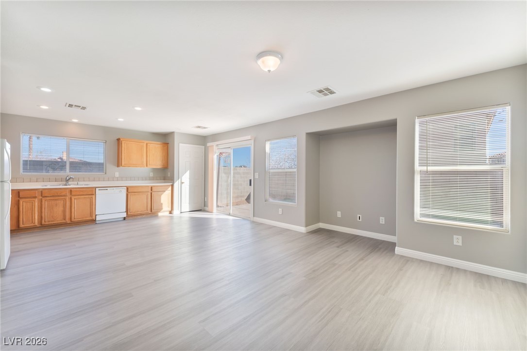 3970 Coyote Ridge Court Las Vegas, NV 89129 - Photo 8 of 32