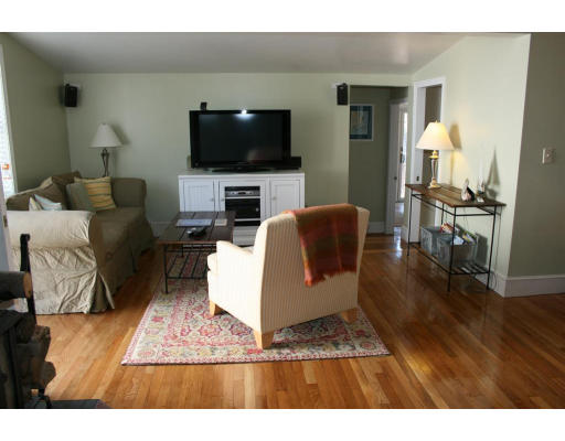 35 Kimball Beach Road Hingham, MA 02043 - Photo 10 of 16 Gallery Image 10