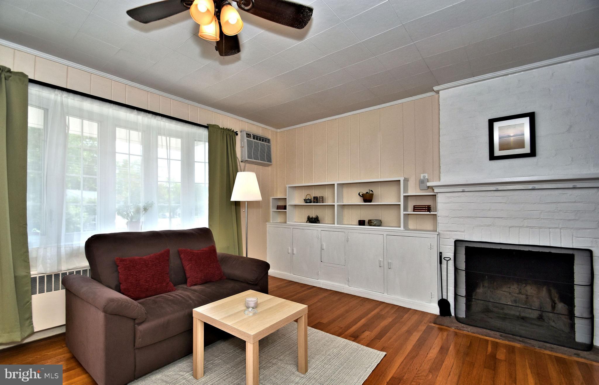 423 Houston Road Ambler, PA 19002 - Photo 4 of 25 Gallery Image 4