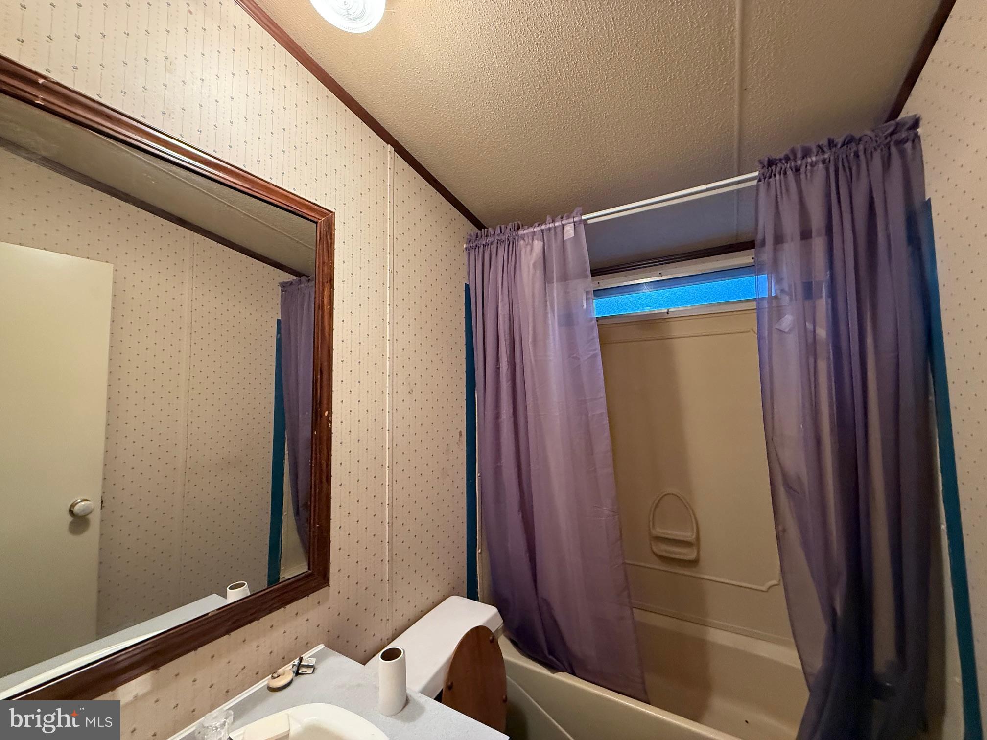 26735 Siloam Road Salisbury, MD 21801 - Photo 21 of 32 Hall Bathroom