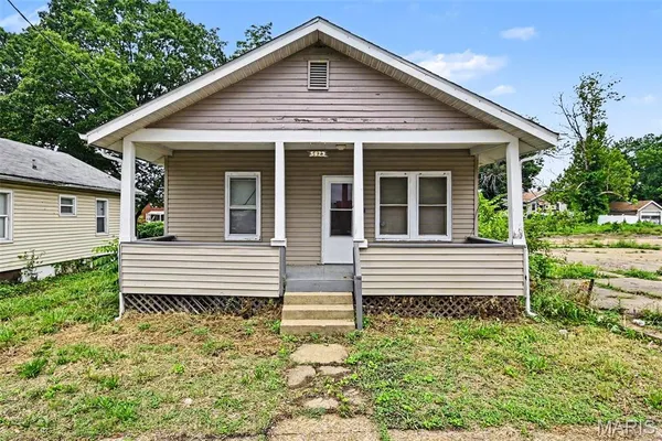 $53,000 | 5823 Helen Avenue, Jennings, MO 63136