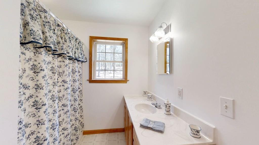 30 Roberts Road Dudley, MA 01571 - Photo 22 of 33 Gallery Image 22