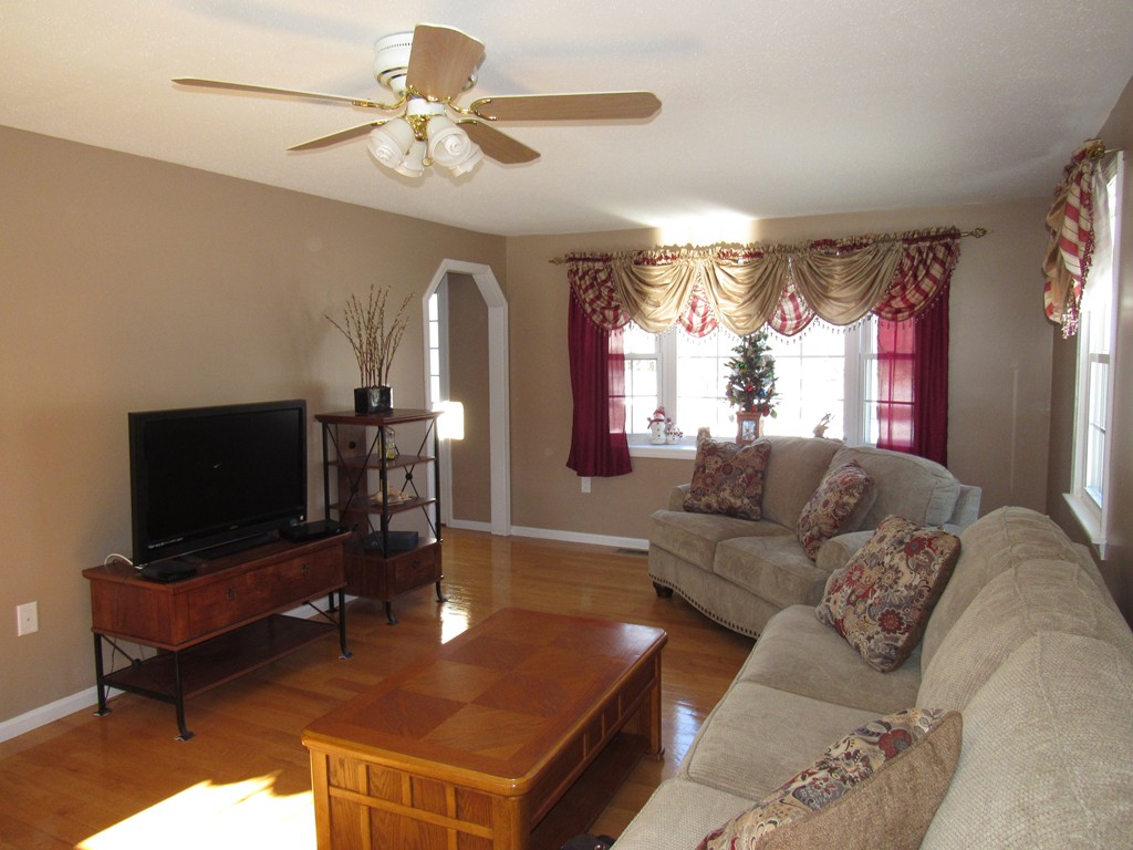 25 Jefferson Road Dracut, MA 01826 - Photo 17 of 28 Gallery Image 17
