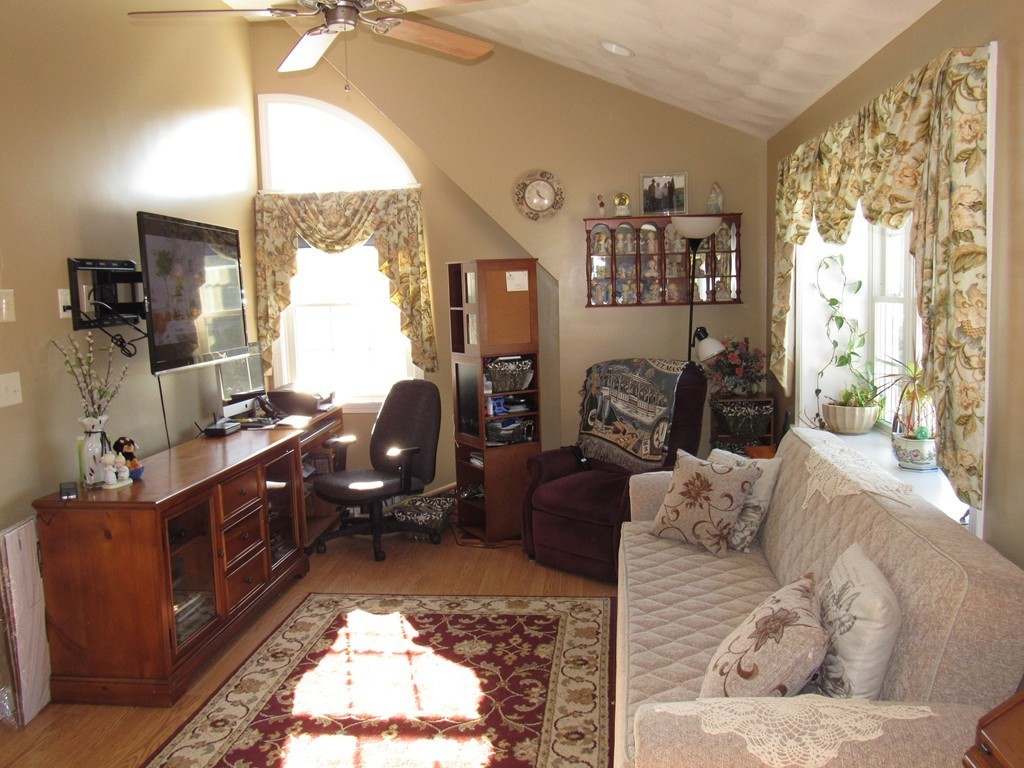 25 Jefferson Road Dracut, MA 01826 - Photo 26 of 28 Gallery Image 26