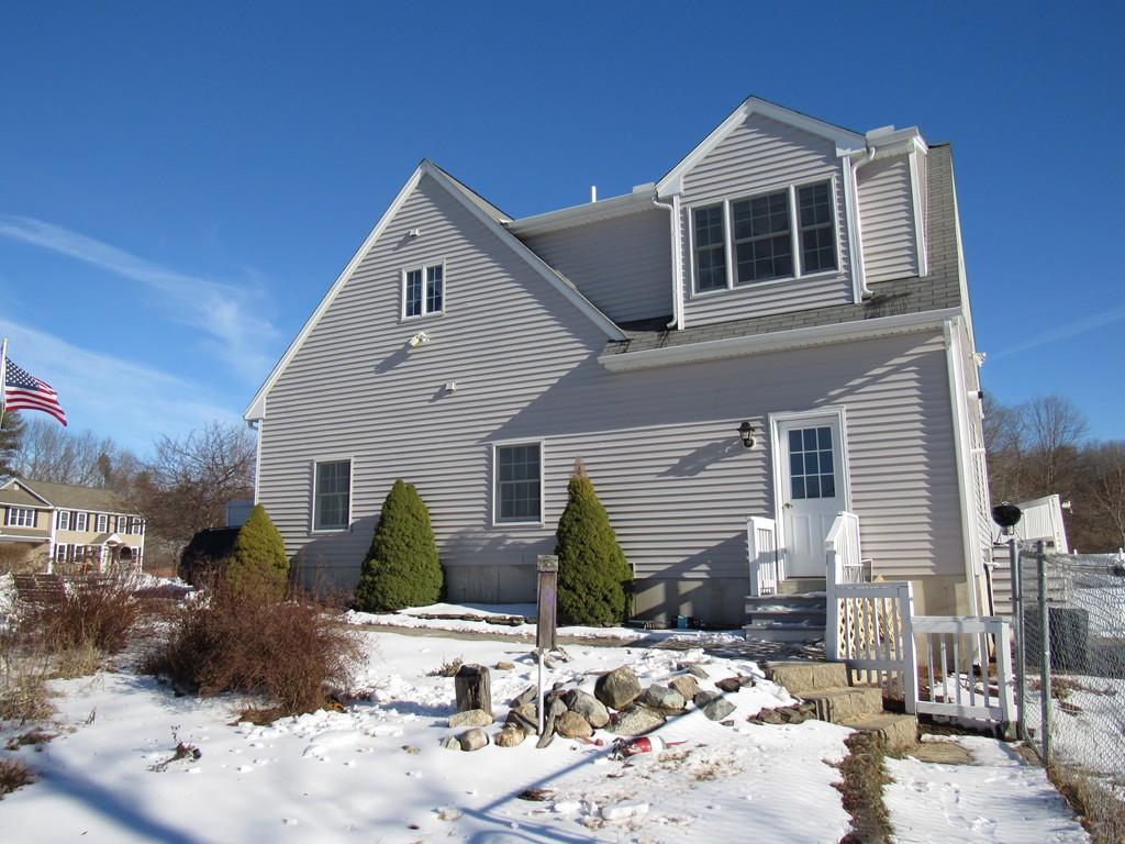 25 Jefferson Road Dracut, MA 01826 - Photo 6 of 28 Gallery Image 6