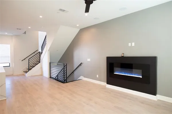 $420,000 | 2000 Park Avenue, Unit 110, Dallas, TX 75215