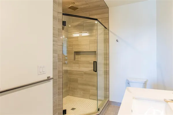 $420,000 | 2000 Park Avenue, Unit 110, Dallas, TX 75215