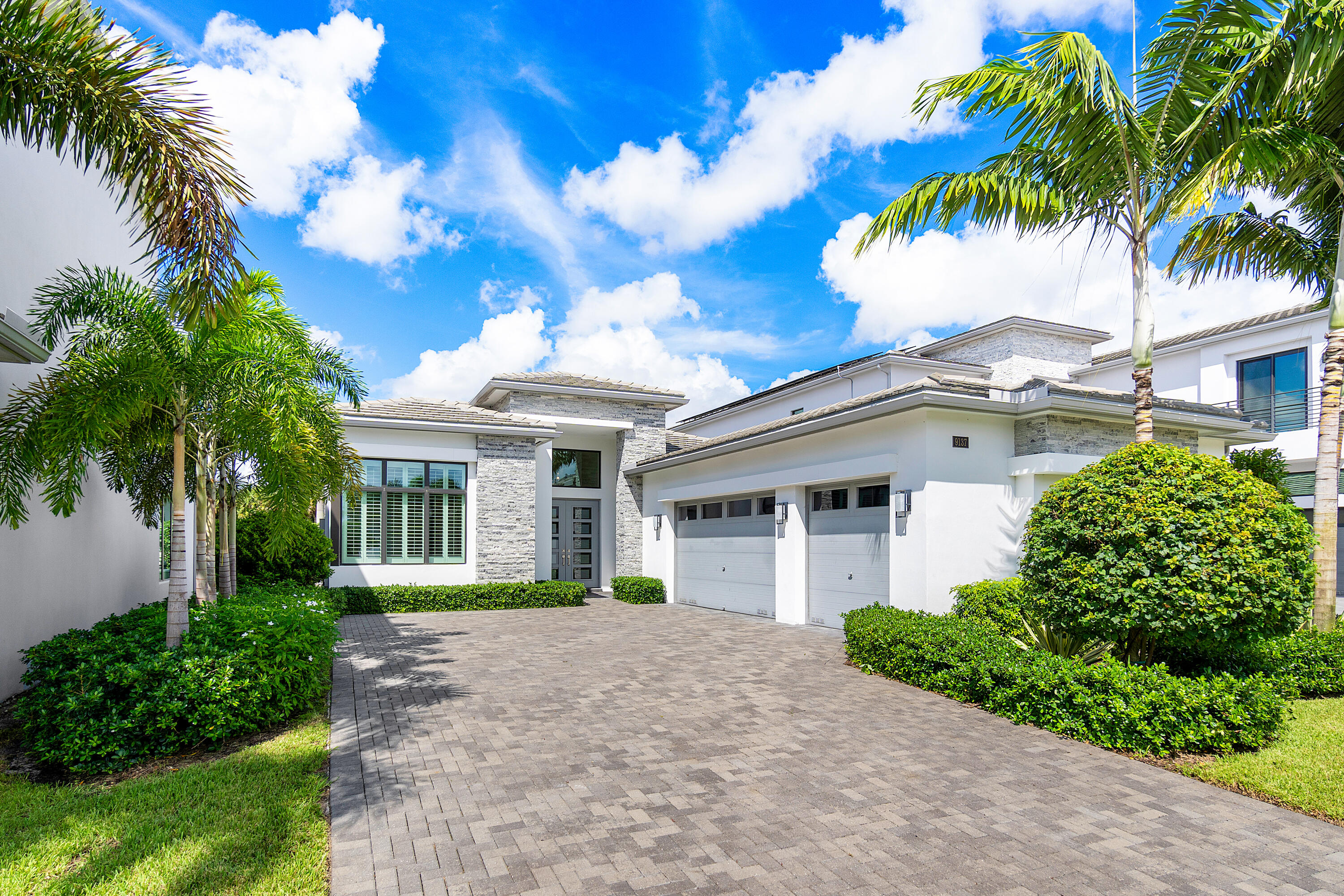 9137 Benedetta Place, Boca Raton, FL 33496 Compass
