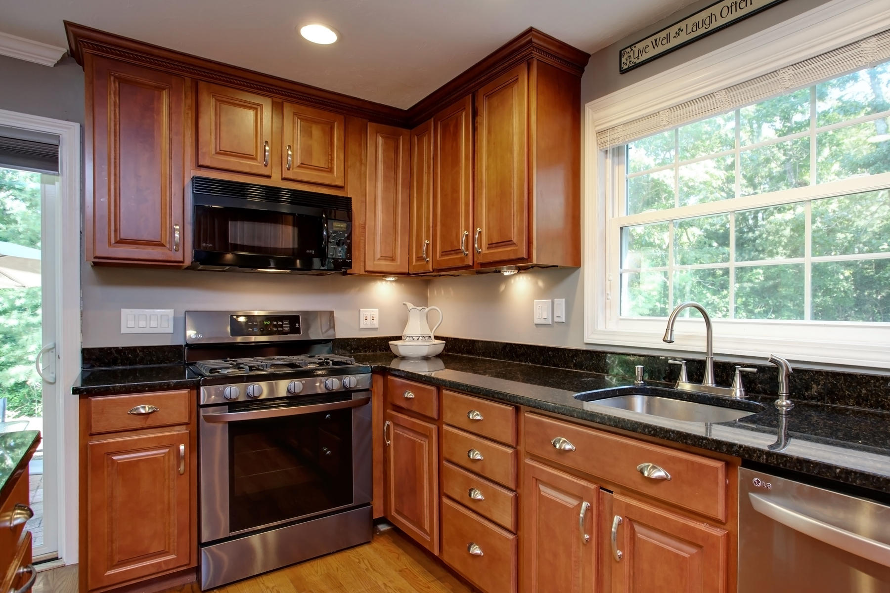 153 County Road Bourne, MA 02532 - Photo 12 of 26 021_153County_07202018