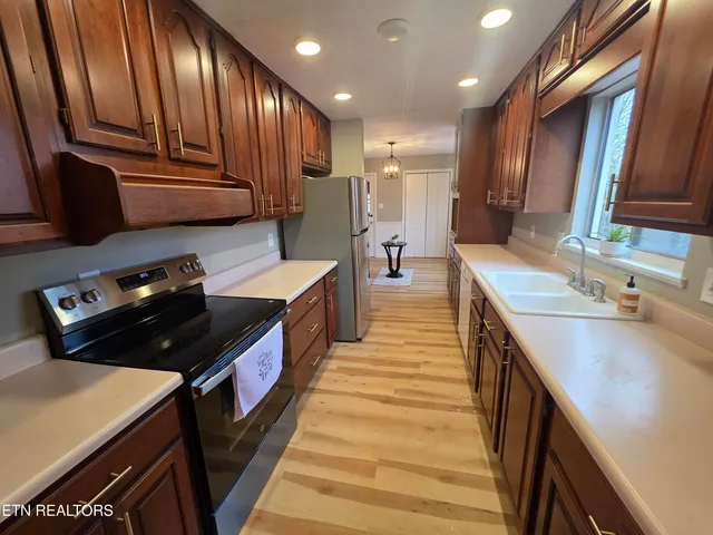 $395,000 | 115 Morgan Road, Oak Ridge, TN 37830