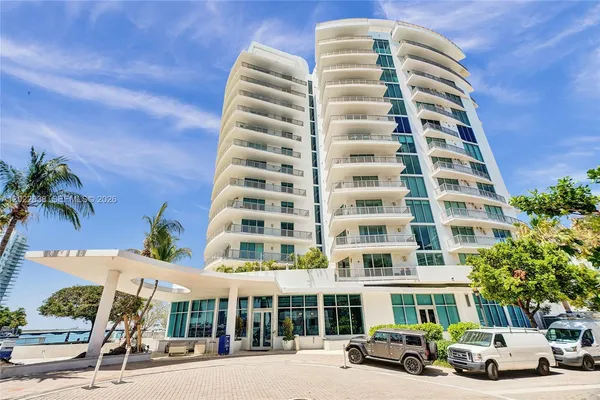 $4,200 | 1445 16th Street, Unit 404, Miami Beach, FL 33139