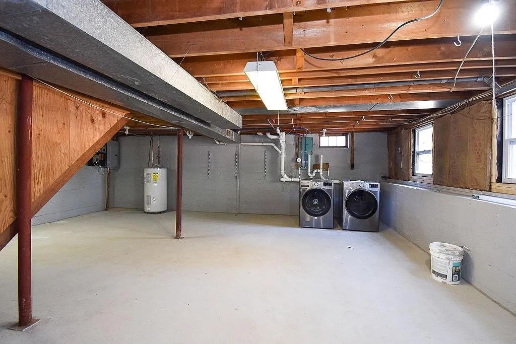 291 Crompton Road East Greenwich, RI 02818 - Photo 13 of 15