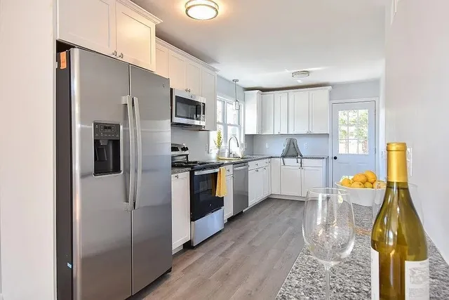 $2,695 | 291 Crompton Road, East Greenwich, RI 02818