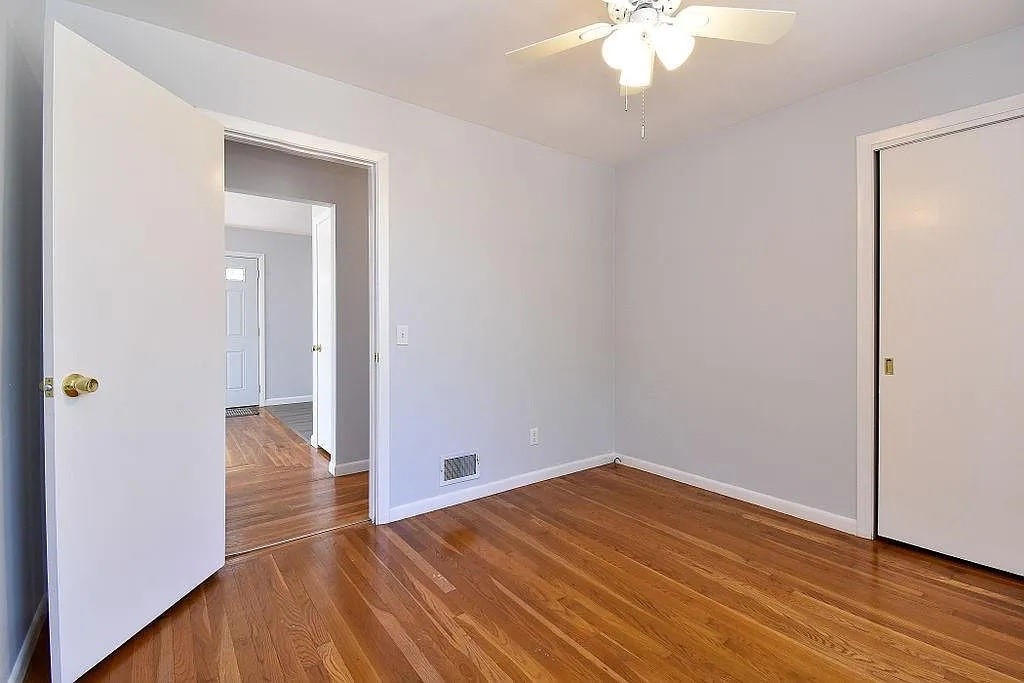 291 Crompton Road East Greenwich, RI 02818 - Photo 10 of 15