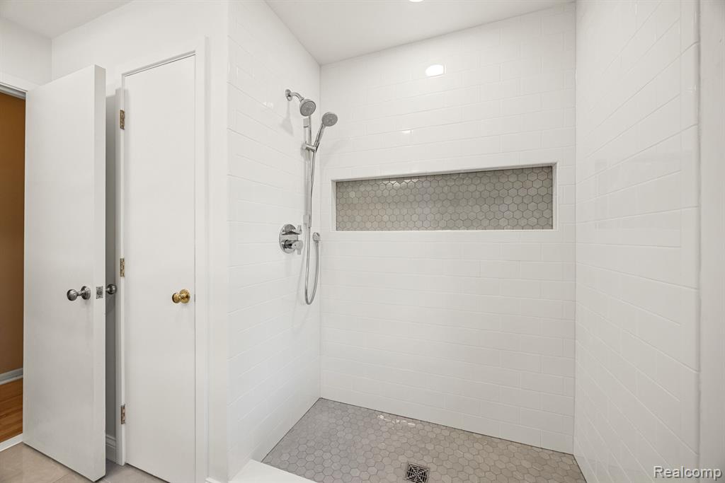 146 Endicott Road Bloomfield Hills, MI 48304 - Photo 14 of 69 Gallery Image 14