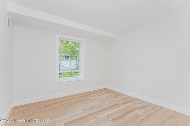 $1,480,000 | 670 Arden Avenue | Annadale