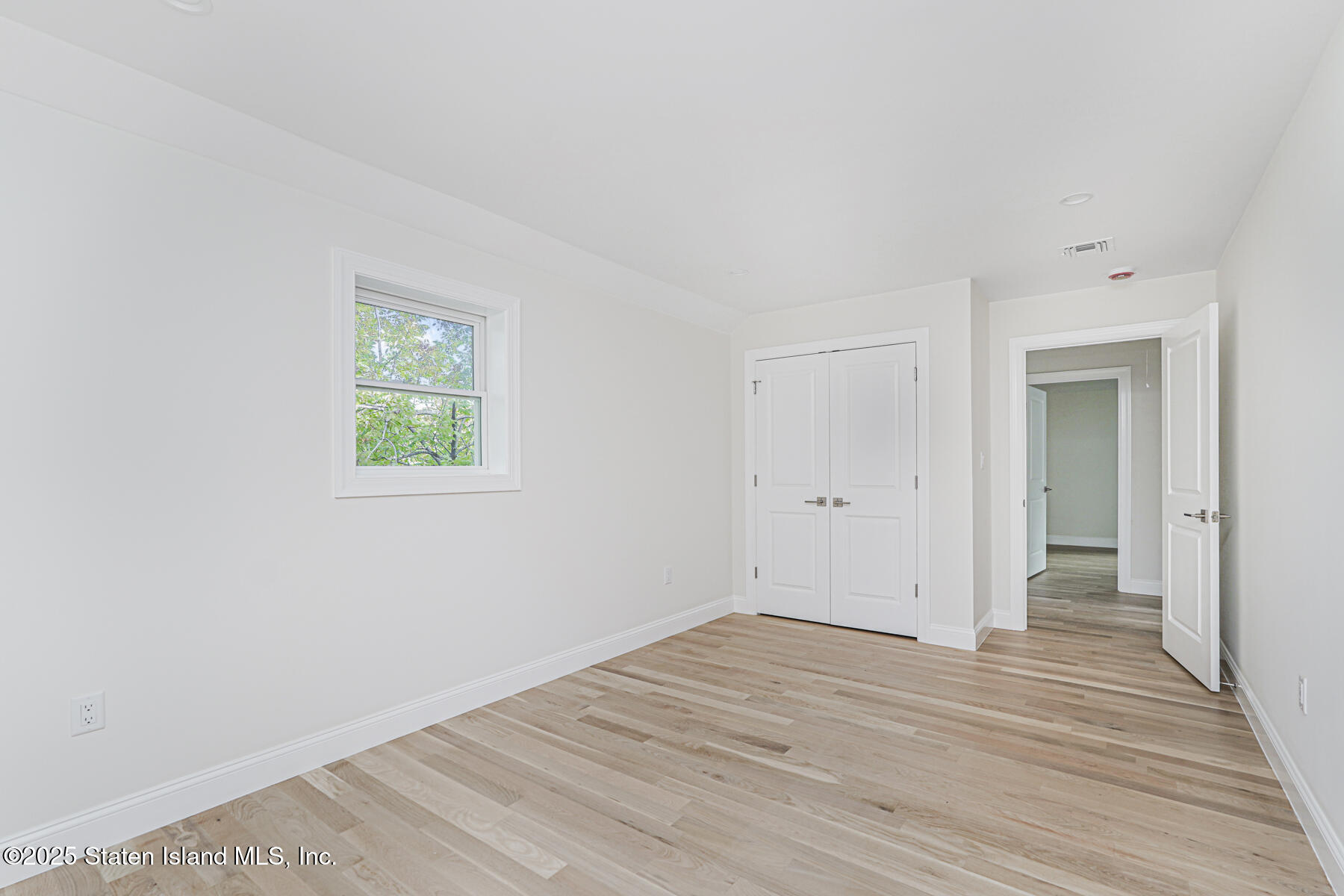 670 Arden Avenue Staten Island, NY 10312 - Photo 41 of 50 38 - Bedroom angle 1