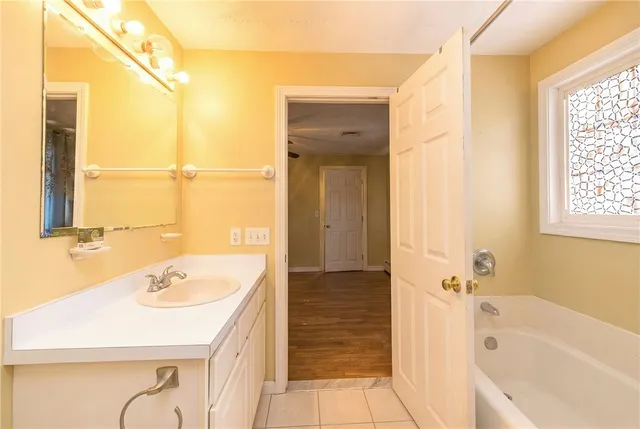 $535,000 | 36 Great Oak Drive, Warwick, RI 02886