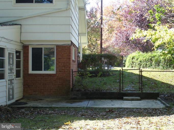 11221 Bybee Court Silver Spring, MD 20902 - Photo 17 of 30 Patio