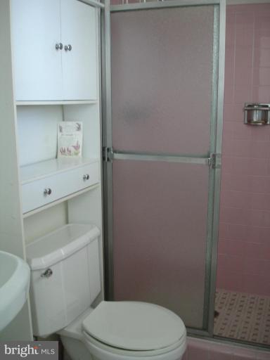11221 Bybee Court Silver Spring, MD 20902 - Photo 5 of 30 Master Bath