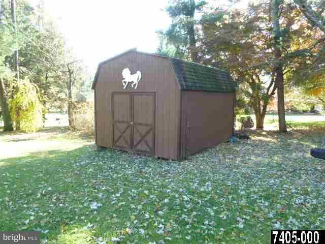 3 Hayden Heights Road York, PA 17408 - Photo 4 of 16 Gallery Image 4