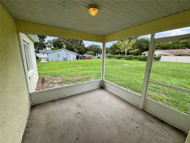 a view of a garden area