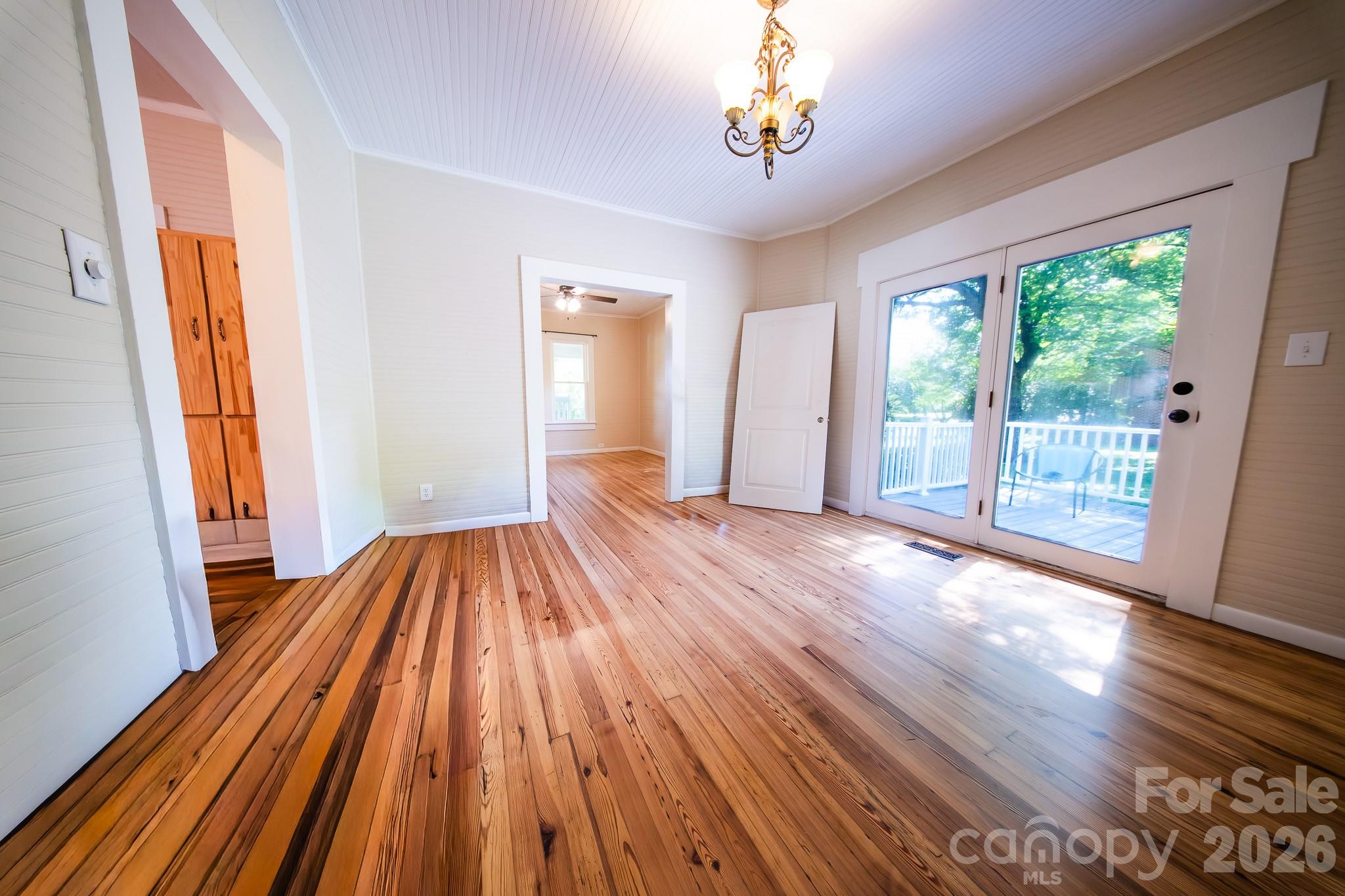 110 North Chestnut Street Morganton, NC 28655 - Photo 6 of 15
