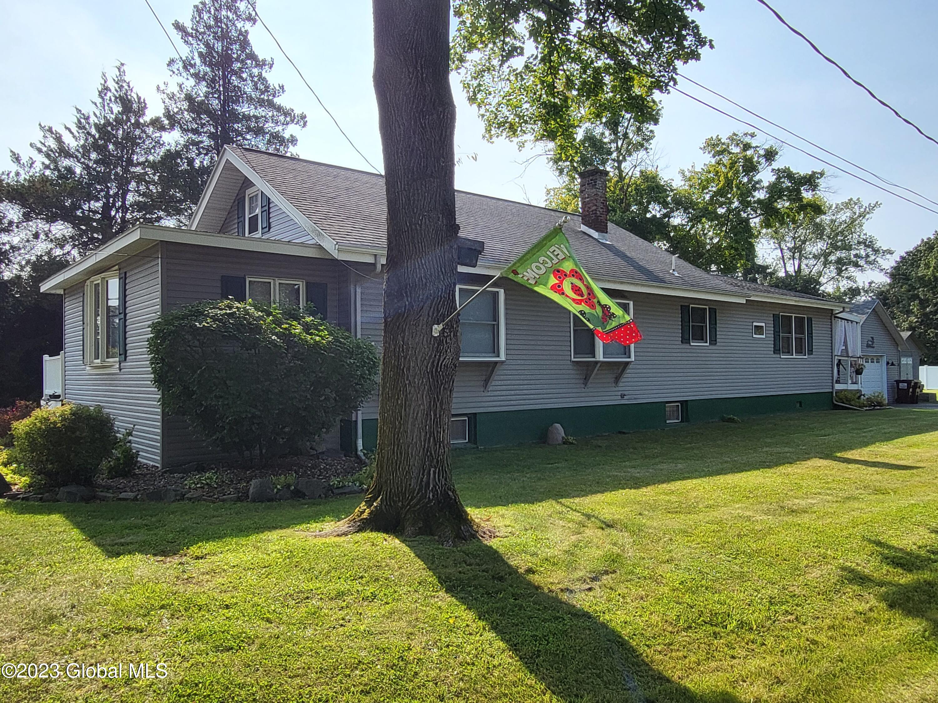 284 Watervliet Shaker Road Colonie, NY 12189 - Photo 5 of 50 20230905_100957